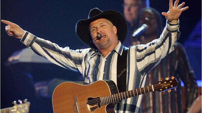 Garth Brooks Announces Nationwide Drive-In Theater Concert 