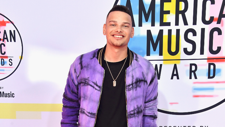 Kane Brown Shares Adorable New Family Portraits | iHeartRadio