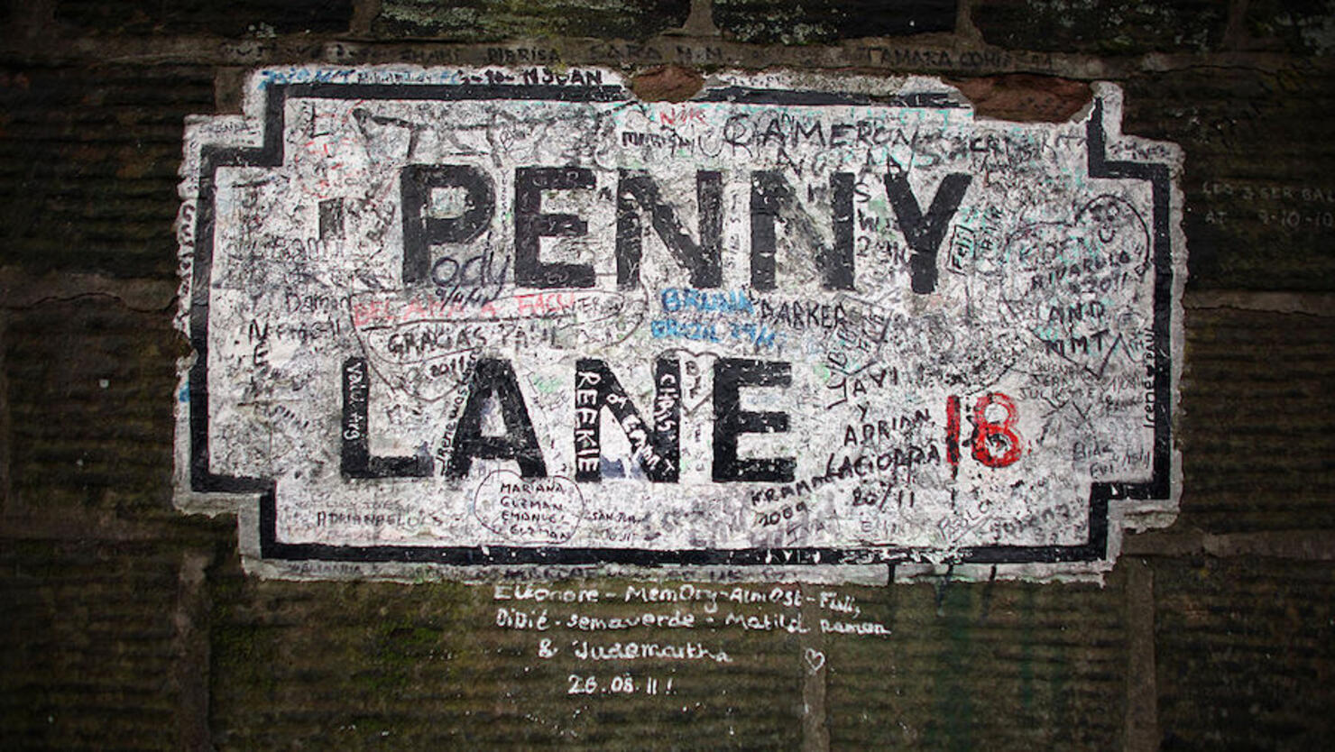 London 2012 - UK Landmarks - The Beatles Liverpool