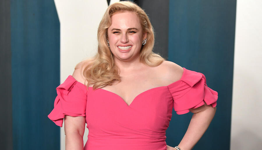 Rebel Wilson Flaunts 40-Pound Weight Loss In Gorgeous Blue Dress | iHeart