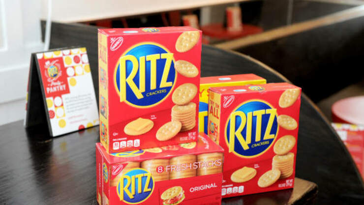 You Can Use The Scalloped Edge Of A Ritz Cracker To Cut Cheese! | KOST