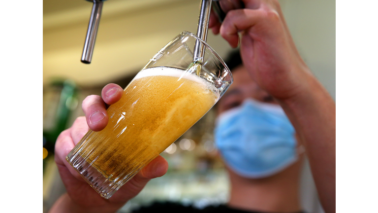 FRANCE-HEALTH-VIRUS-ECONOMY-BAR