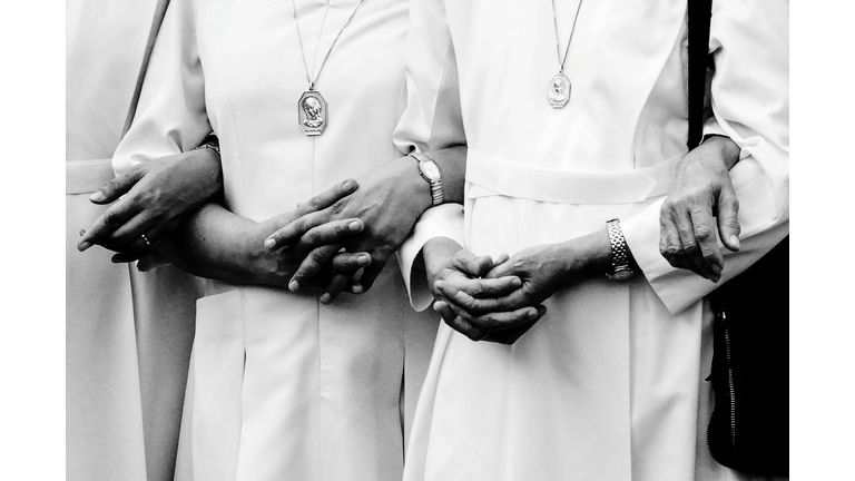 Mid Distance Of Nuns