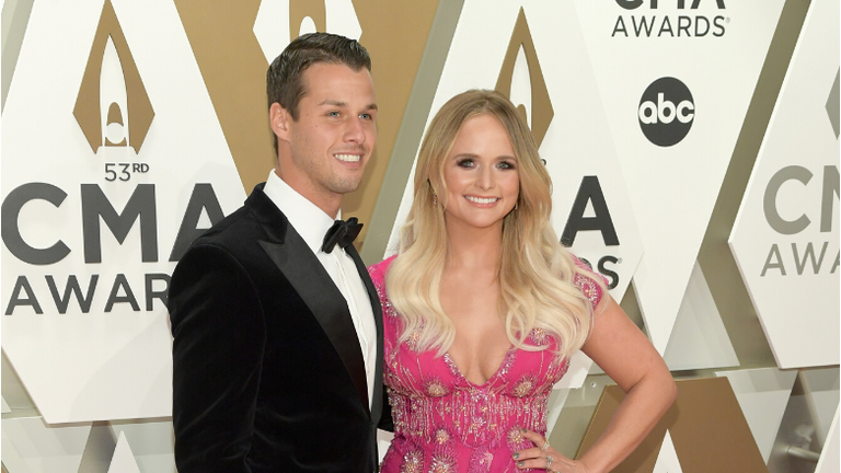 Miranda Lambert Cools Off In Pool With Husband For Fourth Of July