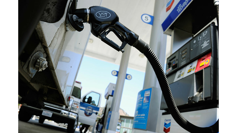 Holiday Travelers Benefit As Gas Prices Continue To Fall