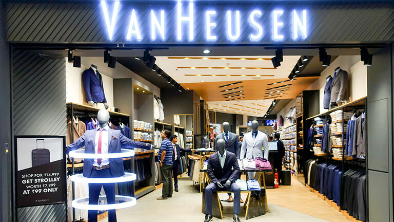 Izod Van Heusen Closing All Stores Because Of The Coronavirus