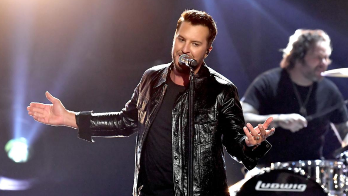 Watch Luke Bryan Prank His Dog Choc In Hilarious Video