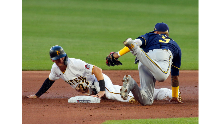 Milwaukee Brewers v Pittsburgh Pirates