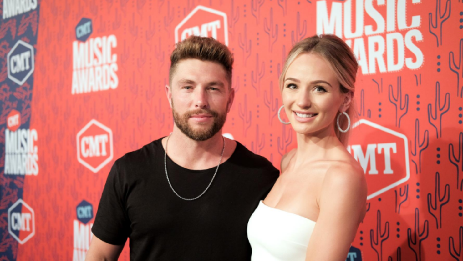 Chris Lane And Lauren Bushnell Share Sweet Date Night Selfie