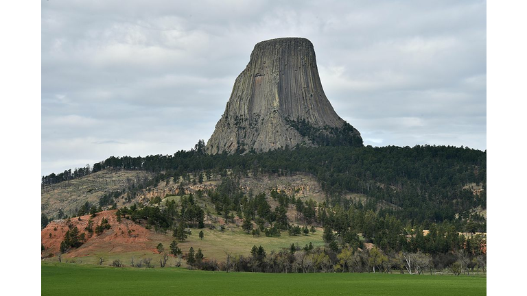 DEVILS TOWER
