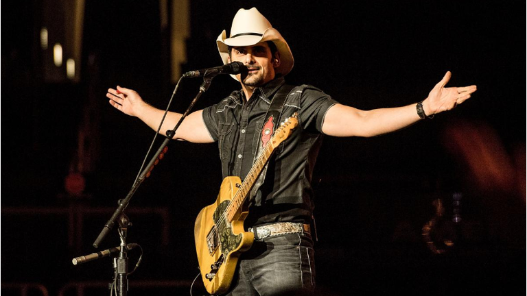 Watch Brad Paisley's New All-Star 'No I In Beer' Video