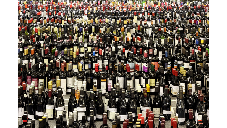 Experts Judge The Annual International Wine Challenge Entries