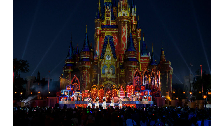 Disney Parks Presents a Disney Channel Holiday Celebration