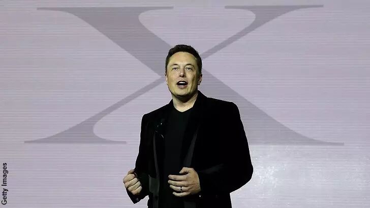 Elon Musk Irks Egyptian Officials by Suggesting Aliens Built the Pyramids