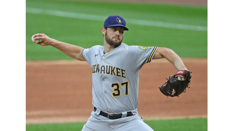 Milwaukee Brewers  v Chicago White Sox