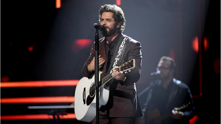 Thomas Rhett Surprises Healthcare Workers With Virtual Performance