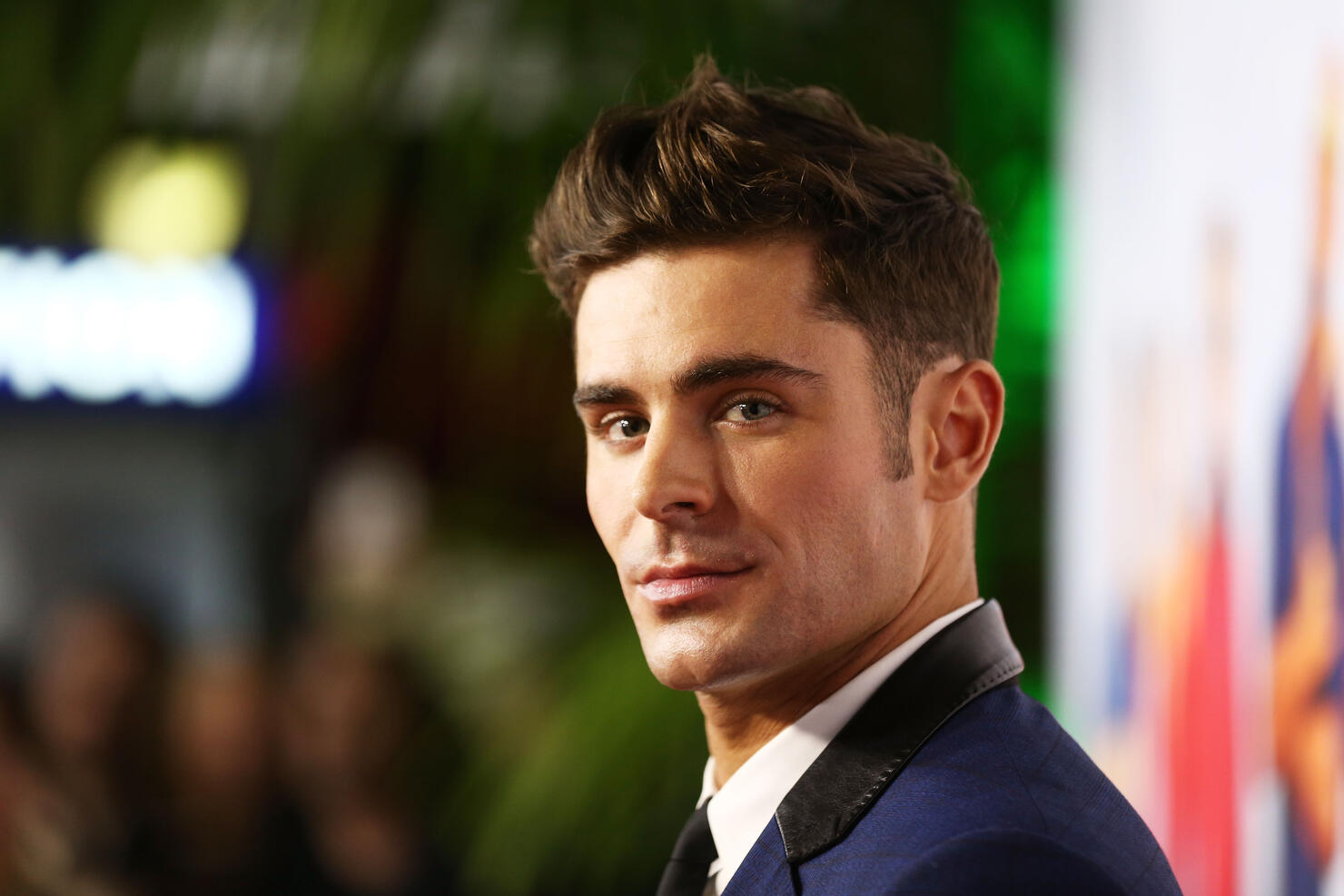 Zac Efron returns to his 'High School Musical' roots in new photo