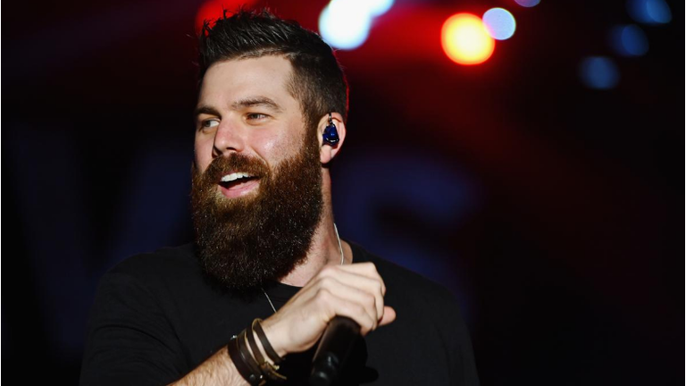Jordan Davis Serenades His 8-Month-Old Daughter In Acoustic 'Detours' Video