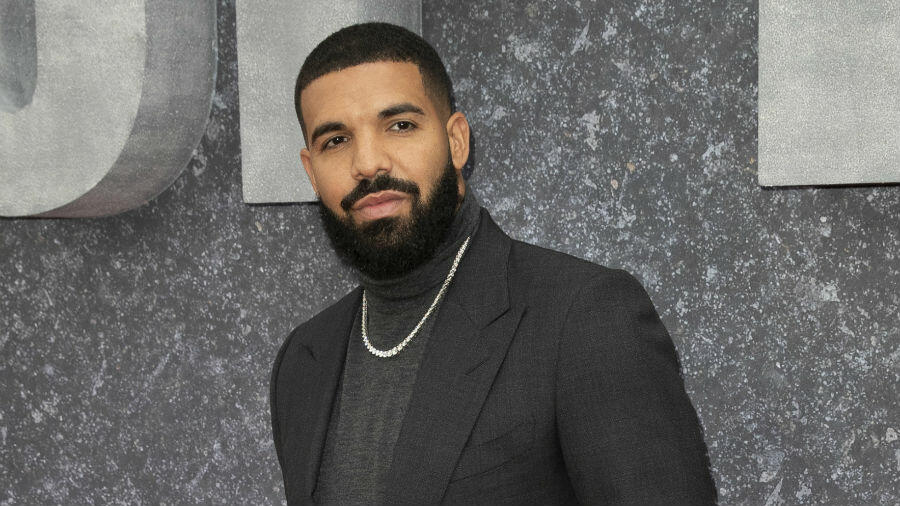 Drake Drops A Sweaty Thirst Trap To Show Off His Quarantine Body