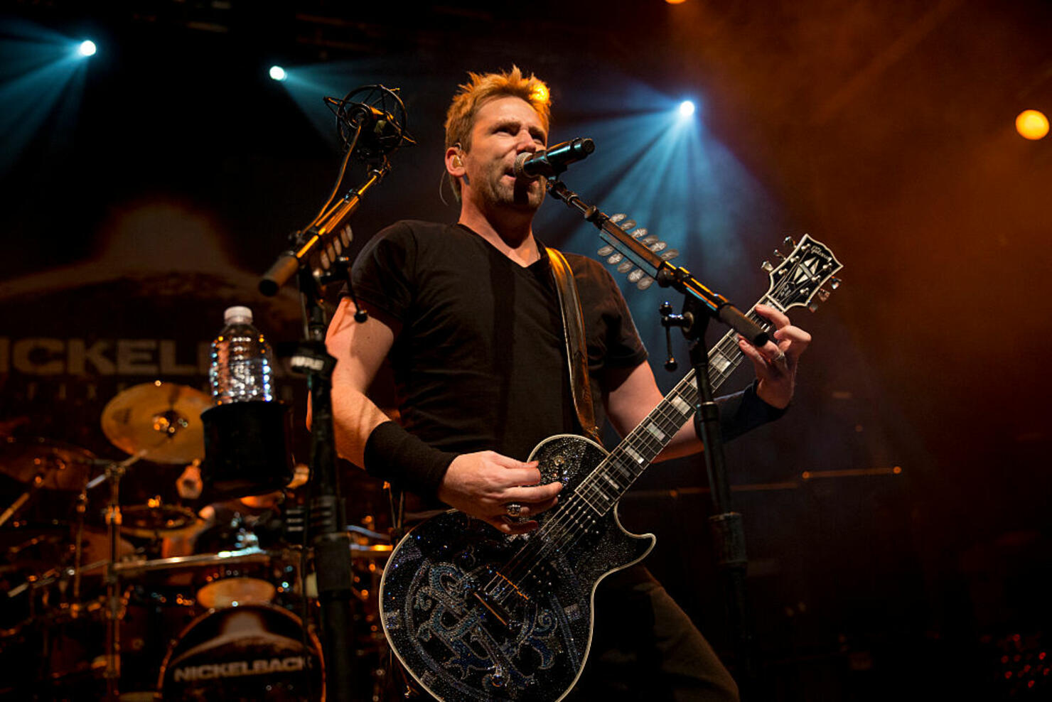 Nickelback Special Announcement And Live Performance