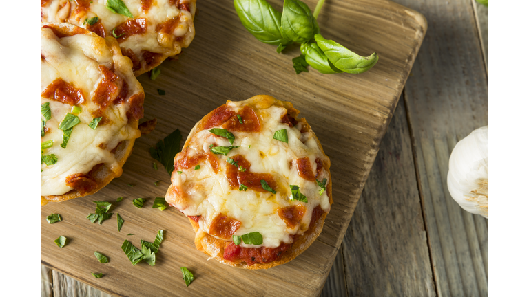 Homemade Pepperoni Mini Pizza Bagels