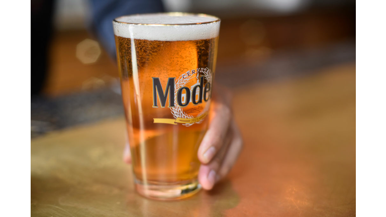 Food Network & Cooking Channel New York City Wine & Food Festival Presented By Capital One ñ Oyster Bash Presented By Barnegat Oyster Collective Sponsored By Modelo Hosted By Josh Capon