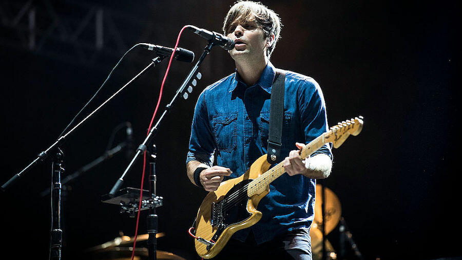 Death Cab For Cutie S Ben Gibbard Reveals The Special Way He Writes Songs Iheart