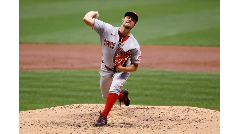 Cincinnati Reds v Milwaukee Brewers