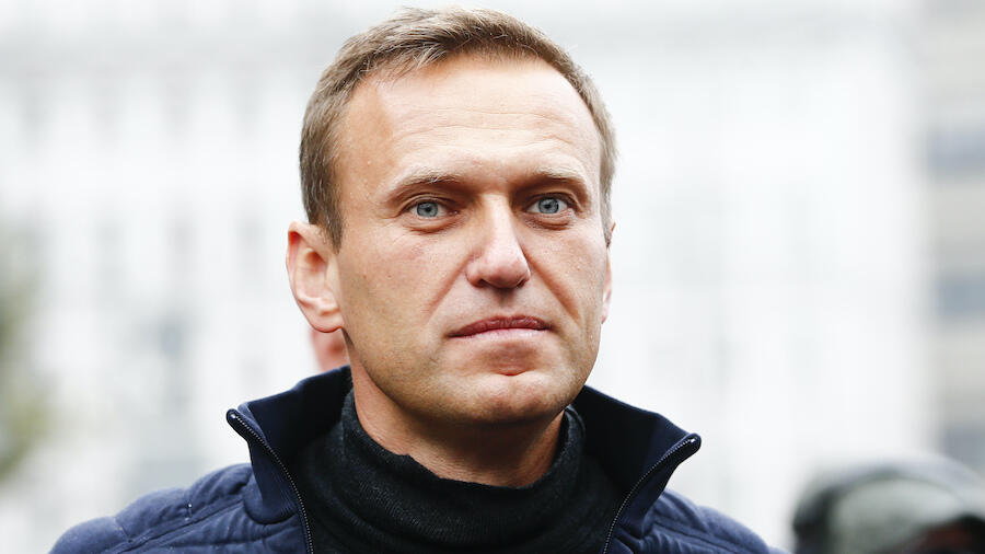 Alexei Navalny, Putin Critic, Hospitalized After Suspected Poisoning ...