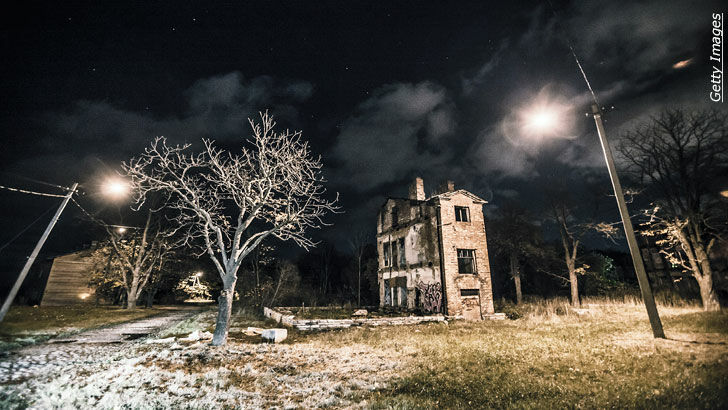 Hand Sanitizer Dangers / Haunted America