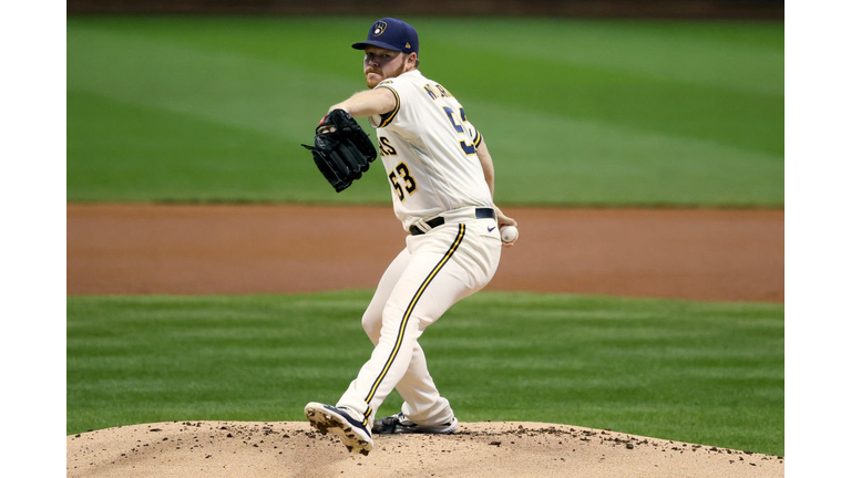 Cincinnati Reds v Milwaukee Brewers
