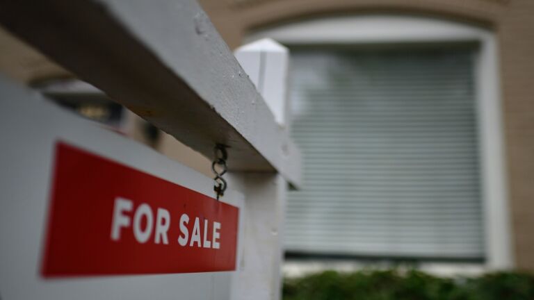 US-HEALTH-VIRUS-HOUSING