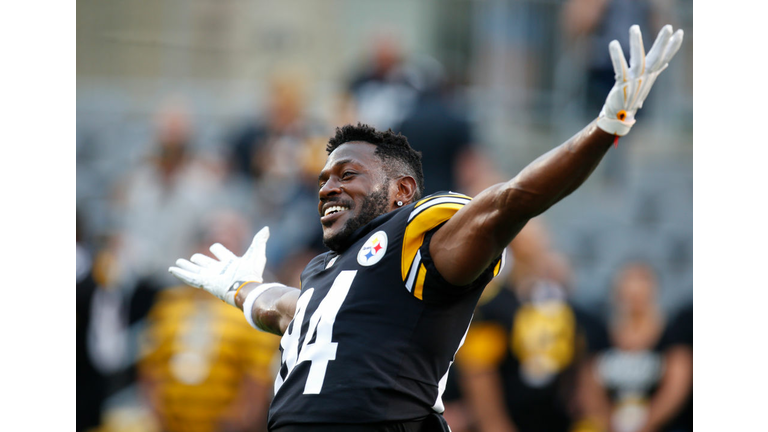 Carolina Panthers v Pittsburgh Steelers