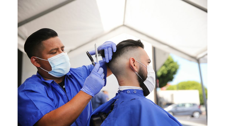 Barbershops Give Outdoor Cuts Amid Coronavirus Pandemic