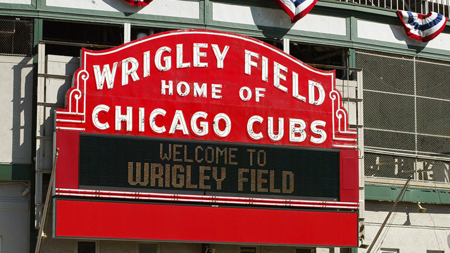 DraftKings partners with Chicago Cubs on Wrigley Stadium