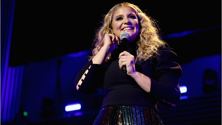 Lauren Alaina Is 'Getting Over Him' On Brand New EP