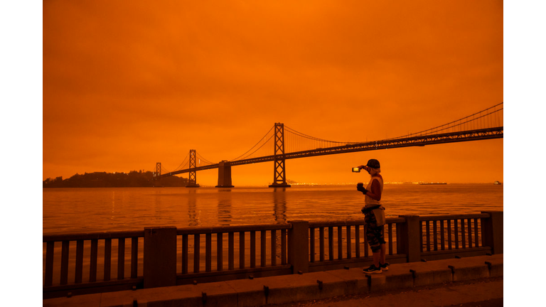 Wildfires Envelop San Francisco Bay Area In Dark Orange Haze