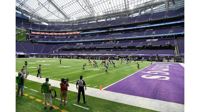 Green Bay Packers v Minnesota Vikings