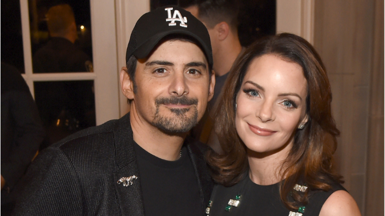 Brad Paisley And His Wife Kimberly To Donate 1 Million Meals Nationwide