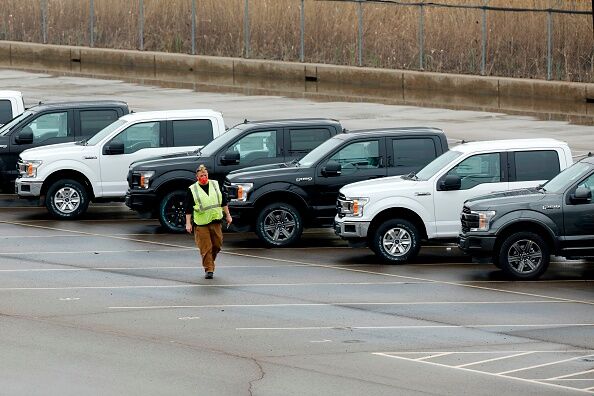 US-HEALTH-VIRUS-ECONOMY-AUTOMOBILE