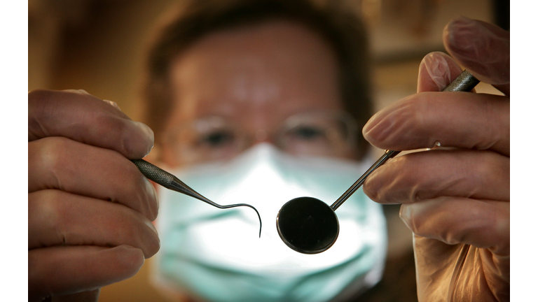 Dentists Offering NHS Treatment Continue To Dwindle