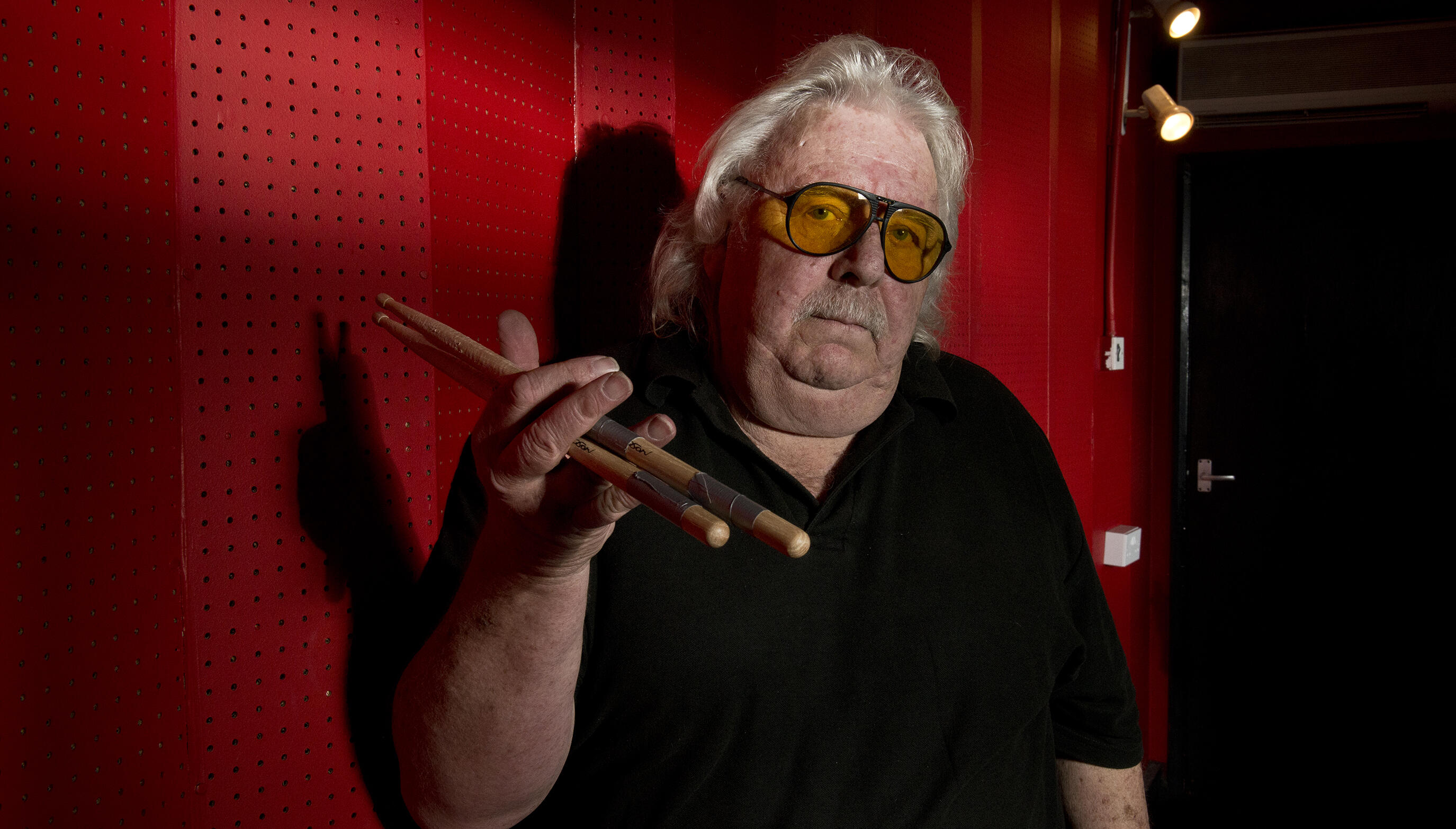 Lee Kerslake, Original Ozzy Osbourne Drummer, Dead At 73 | iHeartRadio