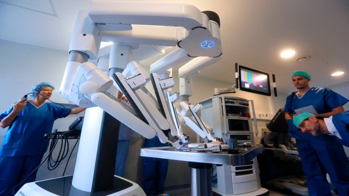 HEALTH-SURGERY-CANCER-ROBOTICS