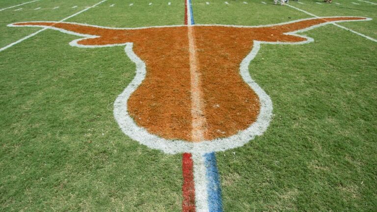 North Texas Eagles v Texas Longhorns