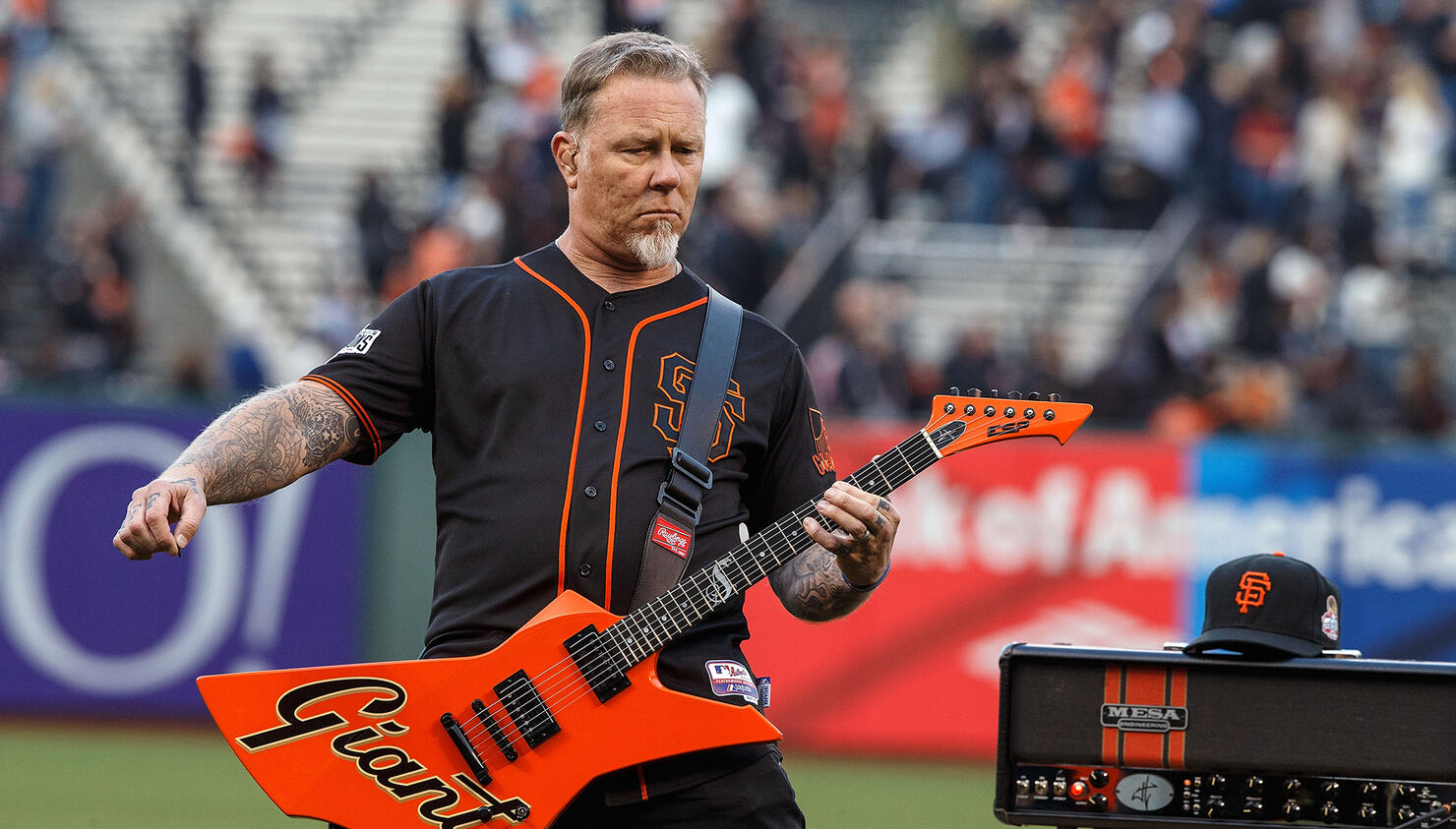 Watch Kirk Hammett Perform National Anthem at SF Giants' Metallica Night