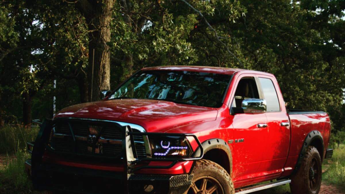 Granger Smith Celebrates Trucks With 'Chevys, Hemis, Yodas & Fords ...