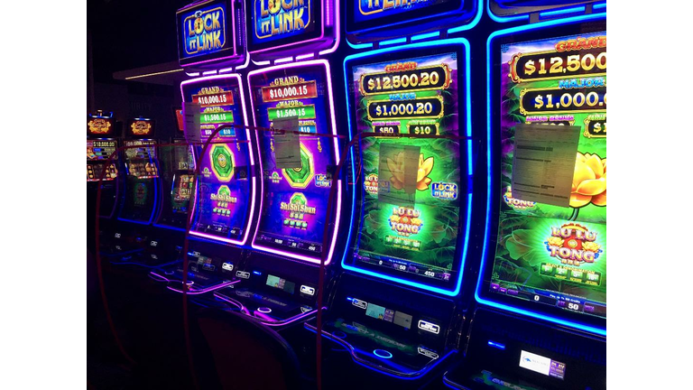 500 Video style slot machines are located inside Newport Racing and Gaming