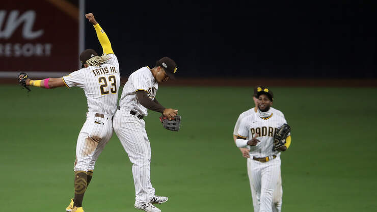 Padres&#39; Win Game 2 of NL Wildcard Series! | Channel 933 | San Diego