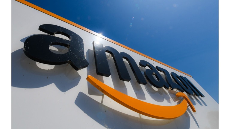 FRANCE-US-ECONOMY-RETAIL-INTERNET-COMPANY-AMAZON-LOGO