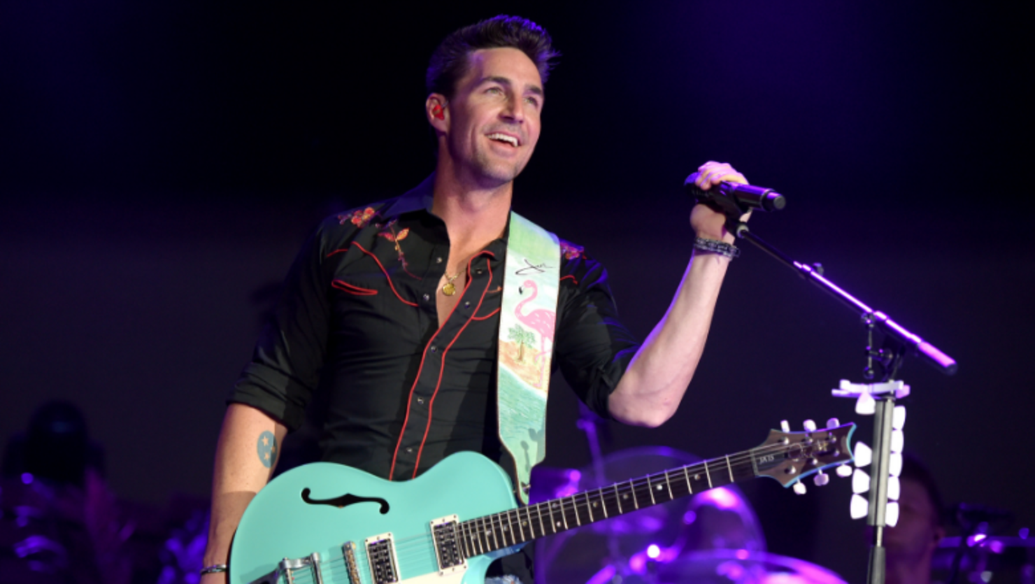 Jake Owen Celebrates CMA Award-Nominated 'Homemade' Video With Grandparents